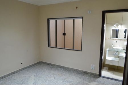 Casa de condomínio à venda com 120m², 3 quartos e 2 vagas Casa de condomínio à venda com 120m², 3 quartos e 2 vagasSuíte