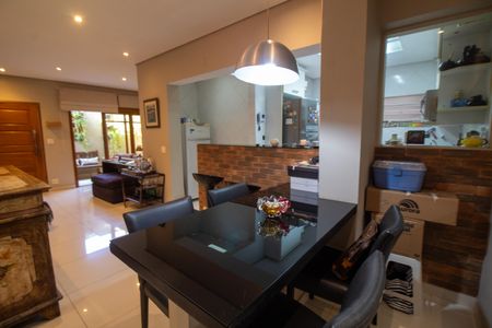 Casa para alugar com 120m², 2 quartos e 1 vaga Casa para alugar com 120m², 2 quartos e 1 vagaSala de Jantar