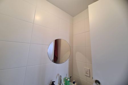 Apartamento à venda com 32m², 2 quartos e sem vaga Apartamento à venda com 32m², 2 quartos e sem vagaBanheiro