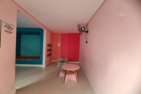 Apartamento à venda com 32m², 2 quartos e sem vaga Apartamento à venda com 32m², 2 quartos e sem vagaÁrea comum