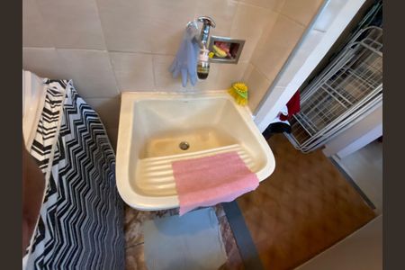 Apartamento à venda com 59m², 3 quartos e 1 vagaÁrea de Serviço