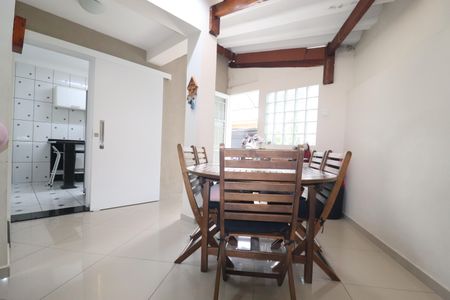 Casa à venda com 172m², 2 quartos e 4 vagasÁrea comum