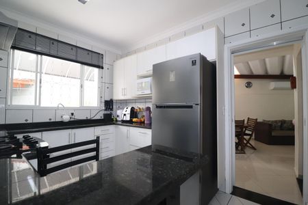 Casa à venda com 172m², 2 quartos e 4 vagasCozinha