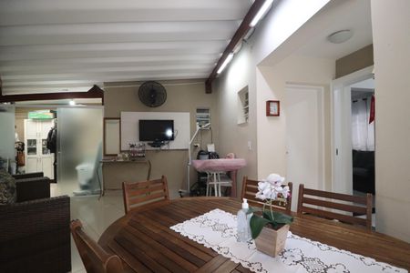 Casa à venda com 172m², 2 quartos e 4 vagasÁrea comum