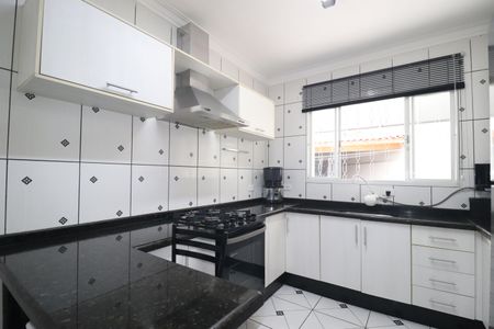 Casa à venda com 172m², 2 quartos e 4 vagasCozinha