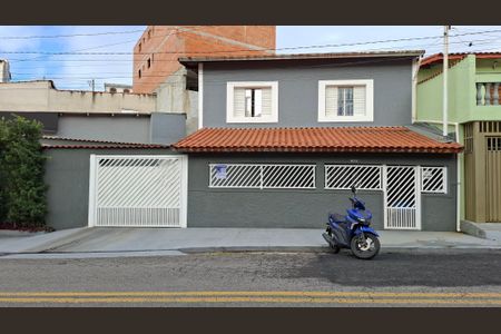 Casa à venda com 172m², 2 quartos e 4 vagasFachada 
