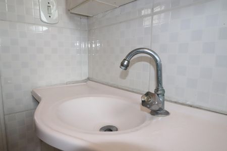 Casa à venda com 172m², 2 quartos e 4 vagasBanheiro 1