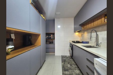 Apartamento à venda com 160m², 4 quartos e 2 vagasCozinha