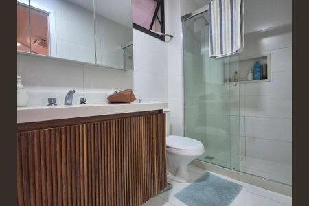 Apartamento à venda com 160m², 4 quartos e 2 vagasBanheiro da Suíte 4