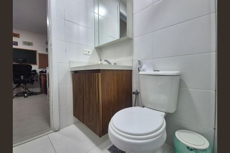 Apartamento à venda com 160m², 4 quartos e 2 vagasBanheiro da Suíte 3