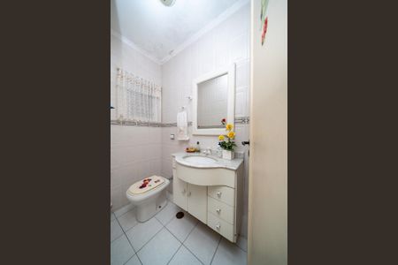 Casa para alugar com 215m², 3 quartos e 3 vagasBanheiro 2