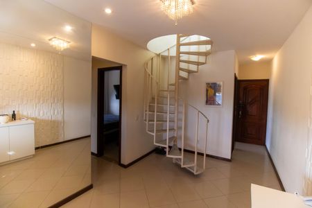 Apartamento para alugar com 140m², 3 quartos e 1 vagaSala