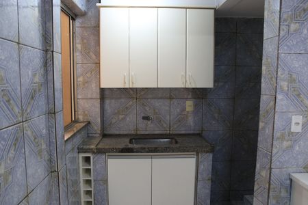 Apartamento para alugar com 60m², 2 quartos e sem vagaCozinha e Área de Serviço