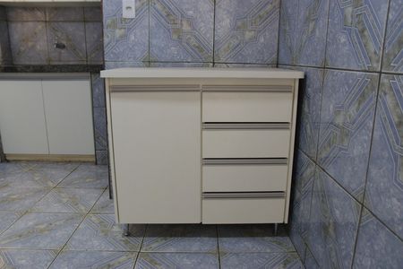Apartamento para alugar com 60m², 2 quartos e sem vagaCozinha e Área de Serviço