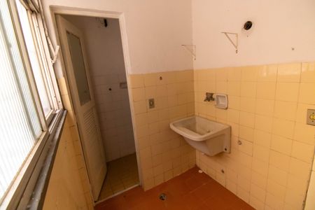 Apartamento à venda com 54m², 2 quartos e 1 vaga Apartamento à venda com 54m², 2 quartos e 1 vagaCozinha e Área de Serviço