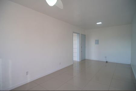 Apartamento à venda com 93m², 2 quartos e sem vagaSala