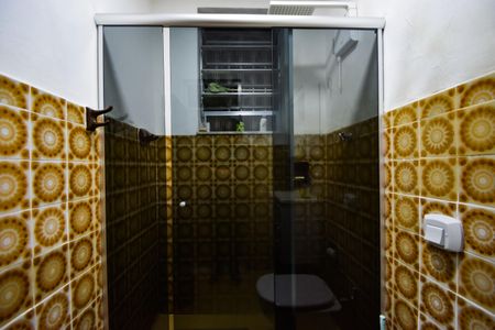 Apartamento à venda com 100m², 2 quartos e 1 vaga Apartamento à venda com 100m², 2 quartos e 1 vagaBanheiro