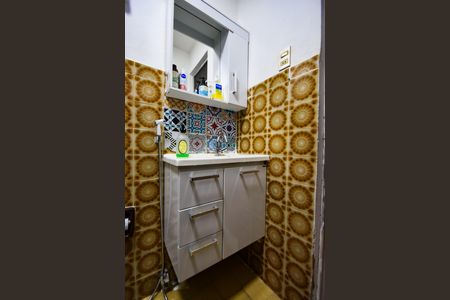 Apartamento à venda com 100m², 2 quartos e 1 vaga Apartamento à venda com 100m², 2 quartos e 1 vagaBanheiro