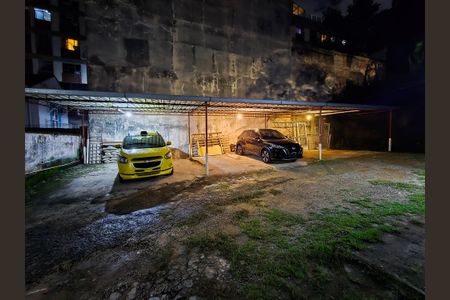 Apartamento à venda com 100m², 2 quartos e 1 vaga Apartamento à venda com 100m², 2 quartos e 1 vagaGaragem