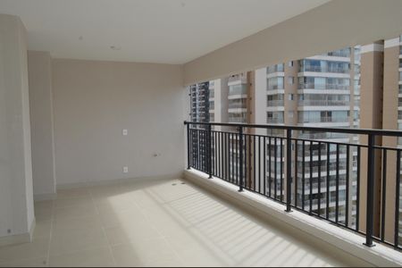 Apartamento para alugar com 127m², 3 quartos e 2 vagasVaranda