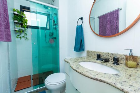 Apartamento à venda com 70m², 3 quartos e 2 vagas Apartamento à venda com 70m², 3 quartos e 2 vagasBanheiro 1