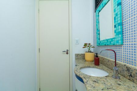 Apartamento à venda com 70m², 3 quartos e 2 vagas Apartamento à venda com 70m², 3 quartos e 2 vagasBanheiro 2