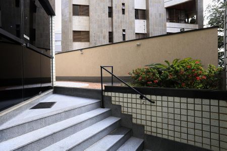 Apartamento para alugar com 95m², 3 quartos e 2 vagasEntrada