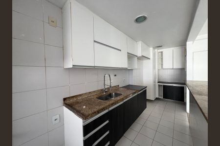 Apartamento à venda com 78m², 2 quartos e 1 vaga