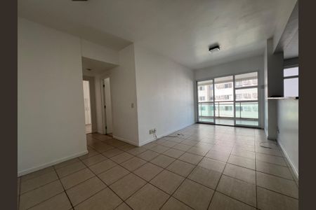 Apartamento à venda com 78m², 2 quartos e 1 vaga