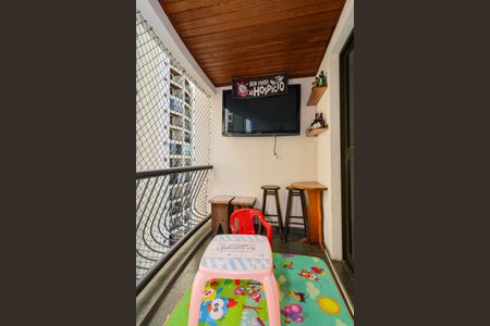 Apartamento à venda com 120m², 3 quartos e 1 vaga Apartamento à venda com 120m², 3 quartos e 1 vagaVaranda da Sala