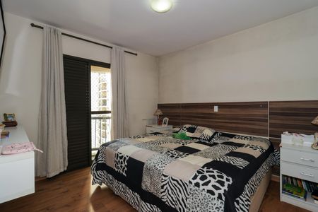 Apartamento à venda com 120m², 3 quartos e 1 vaga Apartamento à venda com 120m², 3 quartos e 1 vagaSuíte