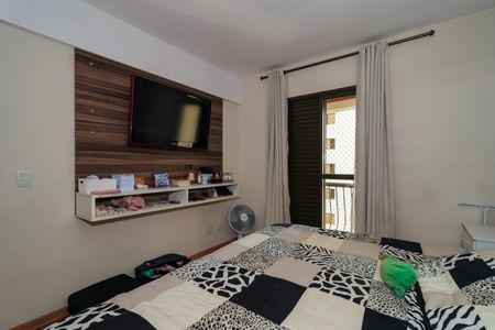 Apartamento à venda com 120m², 3 quartos e 1 vaga Apartamento à venda com 120m², 3 quartos e 1 vagaSuíte