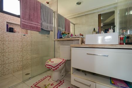 Apartamento à venda com 120m², 3 quartos e 1 vaga Apartamento à venda com 120m², 3 quartos e 1 vagaBanheiro da Suíte