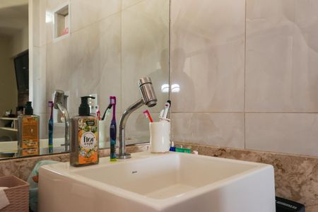 Apartamento à venda com 120m², 3 quartos e 1 vaga Apartamento à venda com 120m², 3 quartos e 1 vagaBanheiro da Suíte