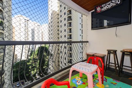 Apartamento à venda com 120m², 3 quartos e 1 vaga Apartamento à venda com 120m², 3 quartos e 1 vagaVaranda da Sala