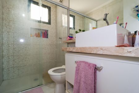 Apartamento à venda com 120m², 3 quartos e 1 vaga Apartamento à venda com 120m², 3 quartos e 1 vagaBanheiro Social