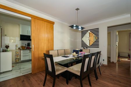 Apartamento à venda com 120m², 3 quartos e 1 vaga Apartamento à venda com 120m², 3 quartos e 1 vagaSala