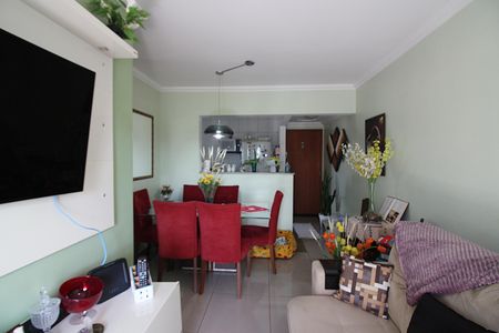 Apartamento à venda com 64m², 3 quartos e 2 vagasSala