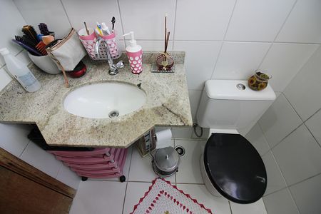 Apartamento à venda com 64m², 3 quartos e 2 vagasBanheiro Social