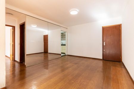 Apartamento à venda com 74m², 2 quartos e sem vaga Apartamento à venda com 74m², 2 quartos e sem vagaSala