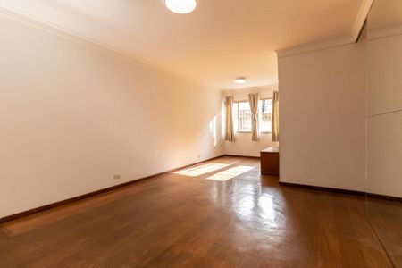 Apartamento à venda com 74m², 2 quartos e sem vaga Apartamento à venda com 74m², 2 quartos e sem vagaSala