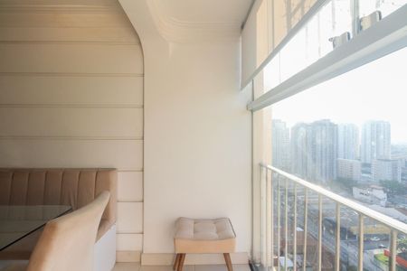 Apartamento à venda com 126m², 3 quartos e 2 vagasVaranda