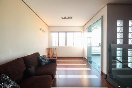 Apartamento à venda com 126m², 3 quartos e 2 vagasCobertura