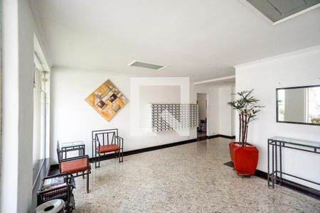 Apartamento à venda com 126m², 3 quartos e 2 vagasCondomínio - Hall