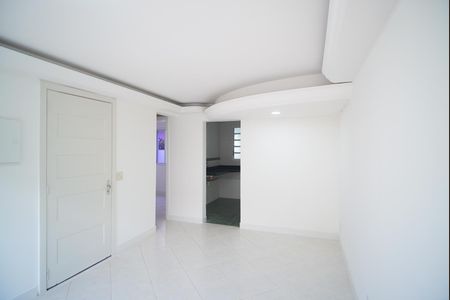 Casa de condomínio à venda com 84m², 3 quartos e 2 vagasSala