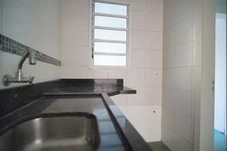 Casa de condomínio à venda com 84m², 3 quartos e 2 vagasCozinha