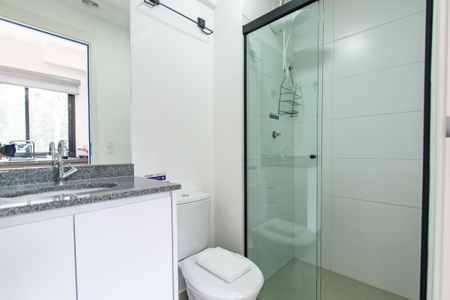 Banheiro de kitnet/studio à venda com 1 quarto, 24m² em Vila Mariana, São Paulo