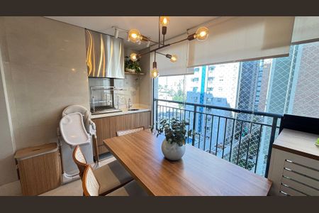 Apartamento à venda com 83m², 2 quartos e 2 vagasVaranda