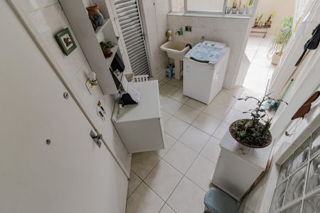 Apartamento à venda com 130m², 3 quartos e sem vagaÁrea de Serviço
