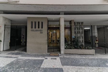 Apartamento à venda com 130m², 3 quartos e sem vagaFachada
